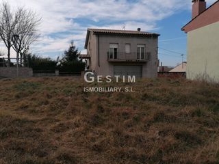Terreny residencial  Calle puigsacalm. Terreno en venta en calldetenes