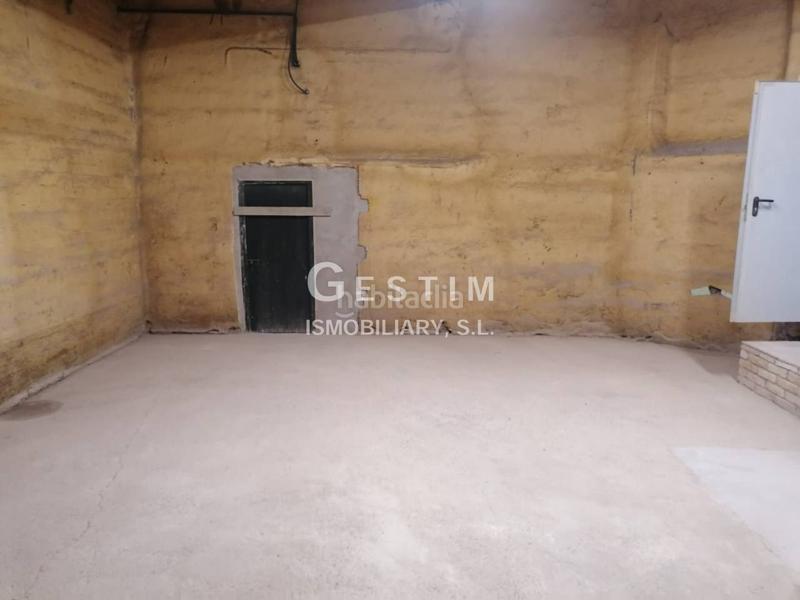 Foto 1714bffc-fef1-49fc-8ff6-2b008de25efa. Rent business premise in Caputxins-Ambulatori Vic