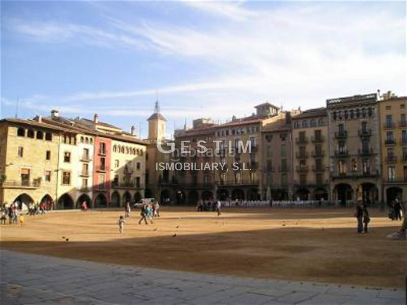 Foto 769a18bc-74bf-450d-b85b-c6e90b6a34c2. Rent business premise in Caputxins-Ambulatori Vic