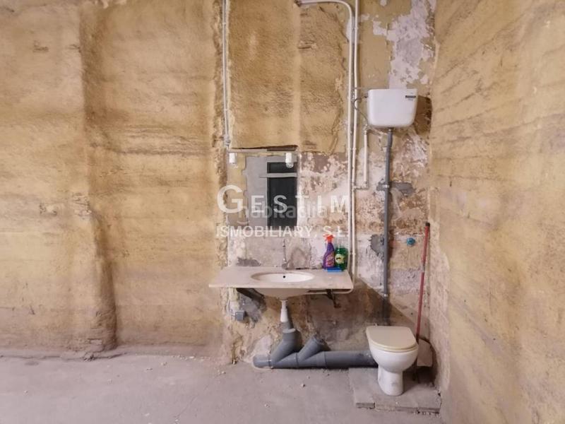 Foto c52108ca-b3f9-4c02-8e08-f82aab78f485. Rent business premise in Caputxins-Ambulatori Vic