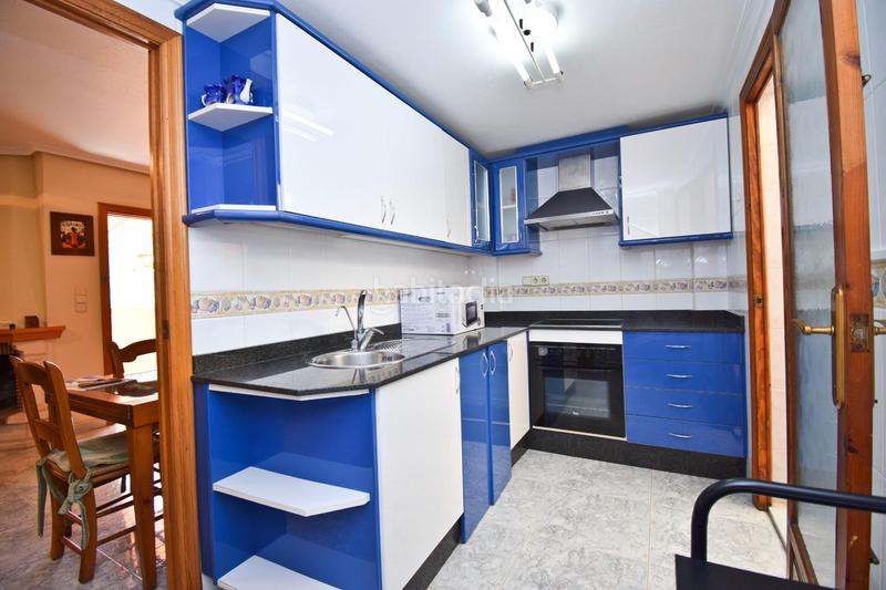 Foto c3813acf-60fc-44f8-8f78-bd025dc31b98. Rent house with parking in Playa Tamarit-Playa Lissa Santa Pola