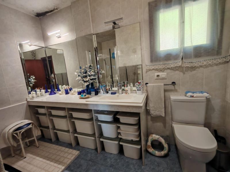 Foto 0be6cb0d-4a1f-406b-bb13-1608e18dd8a6. Chalet  independiente con piscina en Mos