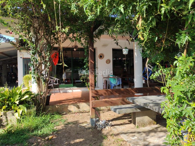 Foto 89a3c1c1-5d75-4405-9a8c-1b9cb6c9ff5a. Chalet  independiente con piscina en Mos