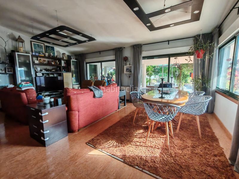 Foto c09a82cd-2f85-48cd-bb5b-59f2098446ad. Chalet  independiente con piscina en Mos
