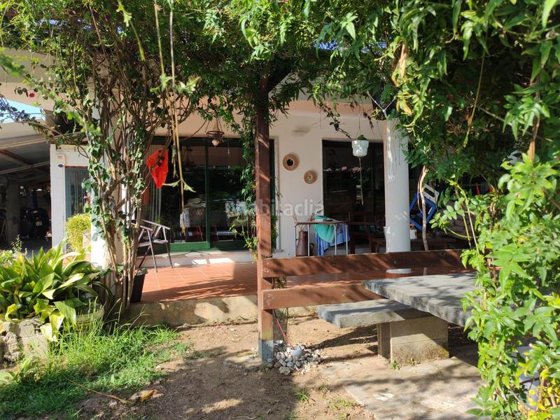 Foto c1a3d6e4-ce08-472a-8989-1c1f8f356ec8. Chalet  independiente con piscina en Mos