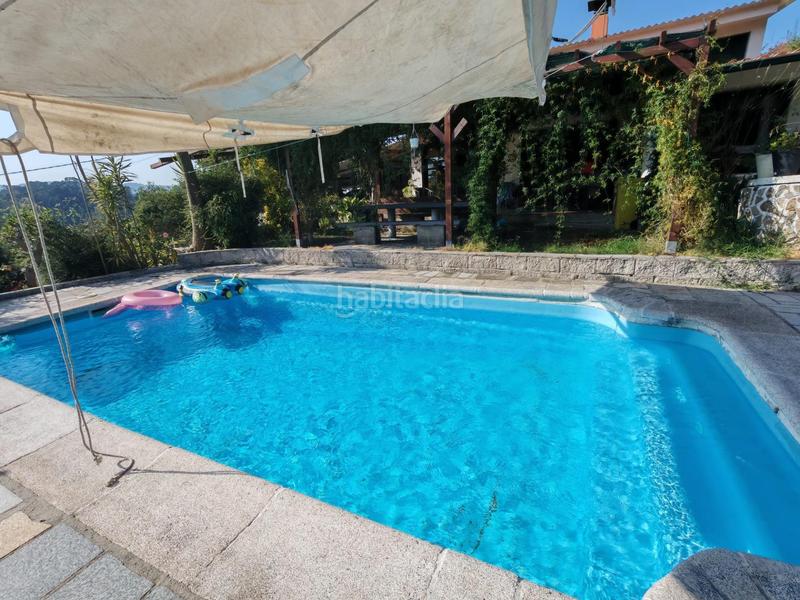Foto db2eb649-12e8-461b-986e-4cd2ed9669f4. Chalet  independiente con piscina en Mos