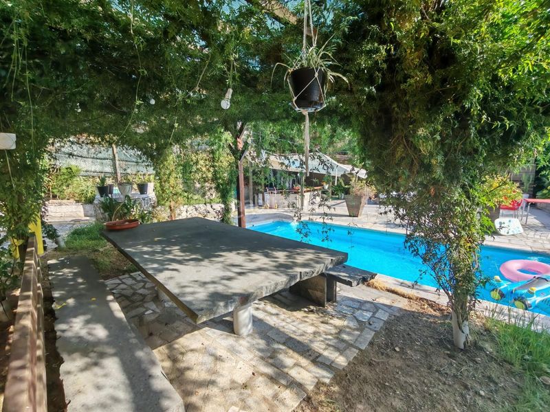 Foto ff614554-da45-424d-9078-876f2779e068. Chalet  independiente con piscina en Mos