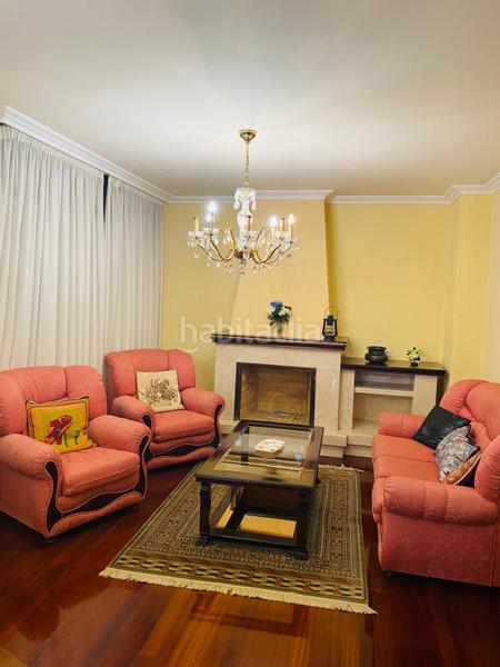 Foto 5286d507-9559-48d3-939b-9cfff2405c39. Casa chalet con jardín y piscina en Redondela