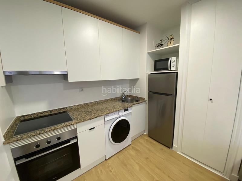 Foto c422e3fe-23cf-440e-81e8-0c4a50fa1e4b. Alquiler estudio  en alquiler zona urzáiz en Vigo