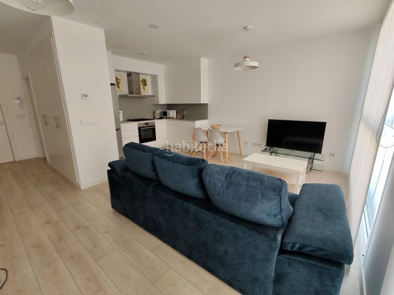 Foto e51e59f5-1d68-4cc7-a289-17a5b3ad7a8a. Rent flat with pool in Berbés - Peritos Vigo