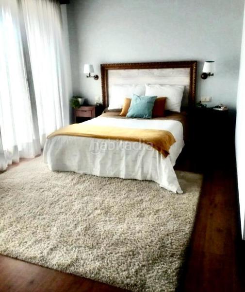 Foto 83515c4e-52f4-4b26-bdb0-c69b21d60cd4. Chalet  4 dormitorios en candeán en travesía de Vigo - san xoán Vigo