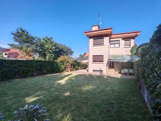 Chalet  Calle rabadeira. Chalet 4 dormitorios en candeán
