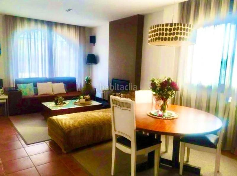Foto d3d1435e-9667-4d43-8c9f-72b2edd68d7b. Chalet  4 dormitorios en candeán en travesía de Vigo - san xoán Vigo