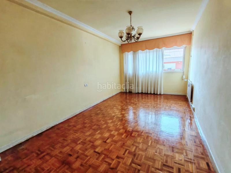 Foto 401e2d64-f5cf-4896-a183-d5a6115d4942. Appartamento con riscaldamento parcheggio in Berbés - Peritos Vigo