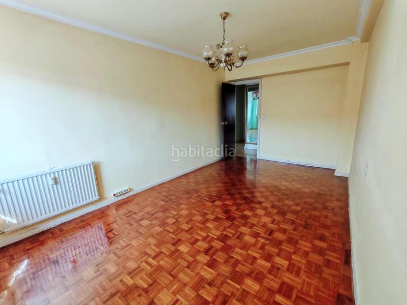 Foto cf68ade3-3ac1-4d6c-9c1b-2a0c1072238c. Appartamento con riscaldamento parcheggio in Berbés - Peritos Vigo