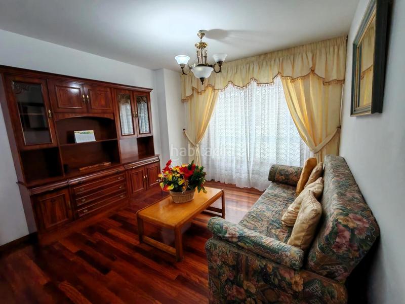 Foto 80c817f0-2e1b-43c1-a651-1fa811b0f63b. Etagenwohnung mit heizung in Coiro Cangas