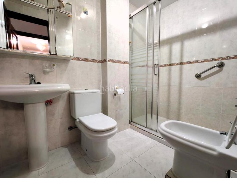 Foto db300762-ca1b-4e79-840f-53fd888ac540. Etagenwohnung mit heizung in Coiro Cangas