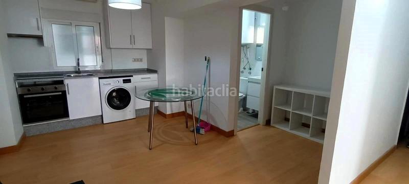 Foto 50fca4bb-99fd-485b-80d4-6a6baa88435a. Piso  2 habitaciones en tomás alonso en Plaza de la industria Vigo