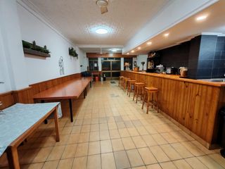 Rent Business premise  Calle calle santa tegra. Local con licencia de bar en teis