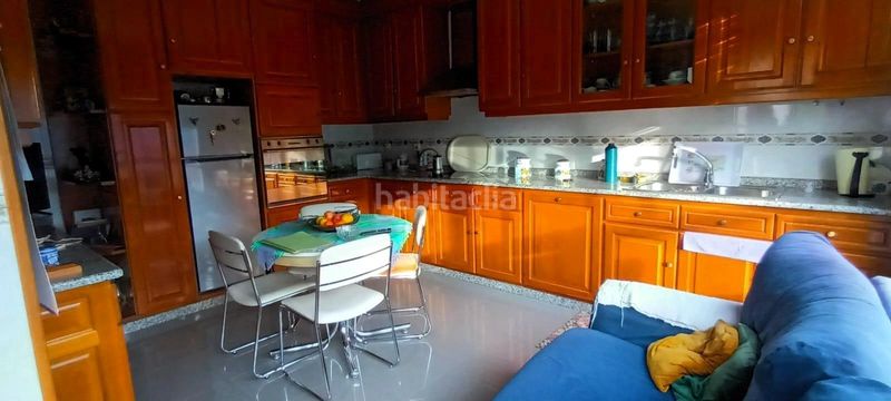 Foto dcbb39fd-4e41-4f99-88b8-e6b374a8198d. Casa amb aparcament a Redondela