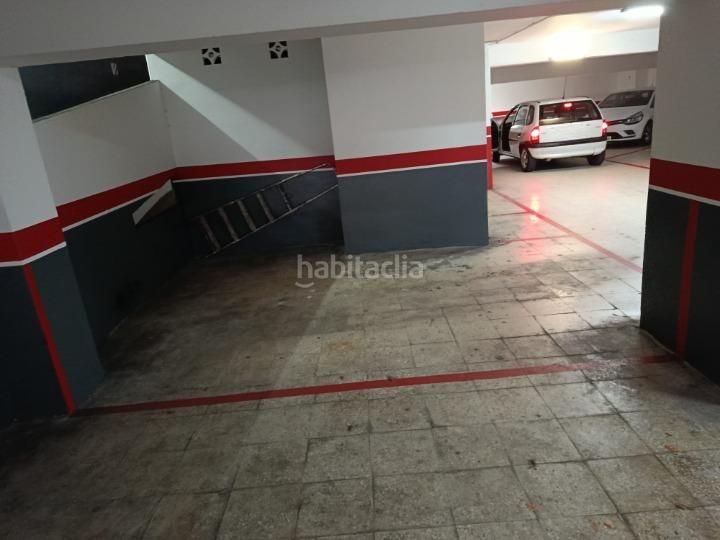 Foto b7e2aeca-e8b3-40a3-af35-b87f5134d694. Aparcament cotxe a Plaza Independencia Vigo