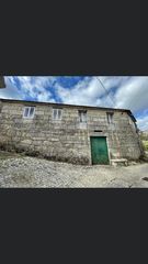 House  Tarrio (de)-samieira. Casa de piedra para reformar