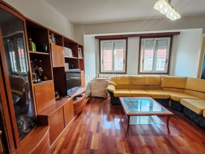 Foto c5c50eec-a9eb-46de-8778-cd8252745a4c. Apartament a Teis Vigo