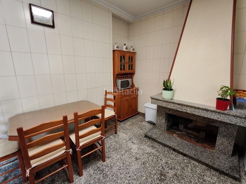 Foto 6799c019-7308-4d42-bb48-5d8ca17a0eec. Casa amb calefacció aparcament a Valadares - Beade Vigo