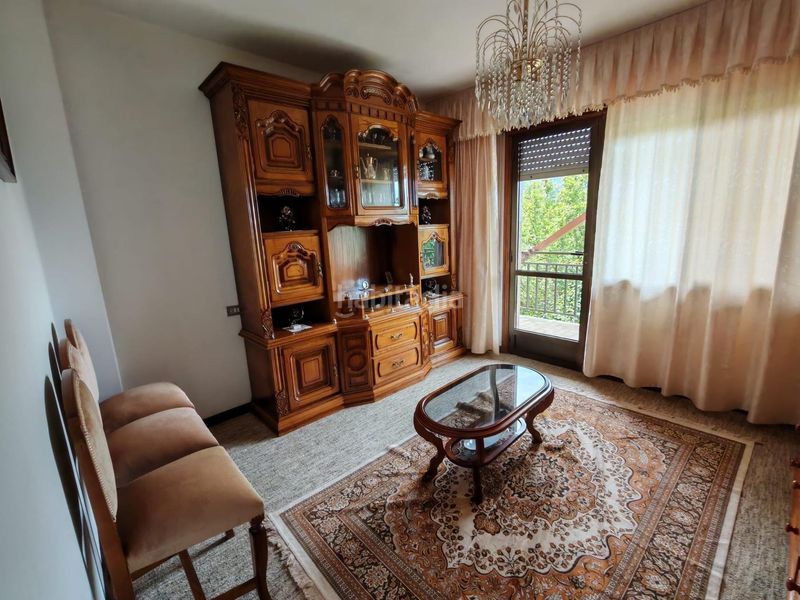 Foto f066a2ff-2ff7-490c-8627-80bedb7bd3dd. Casa amb calefacció aparcament a Valadares - Beade Vigo