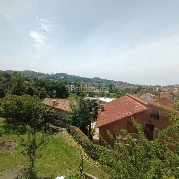 Foto b9d95300-f163-4cd2-a296-bd4fe2b5a627. Casa amb calefacció aparcament a Cabral - Candeán Vigo