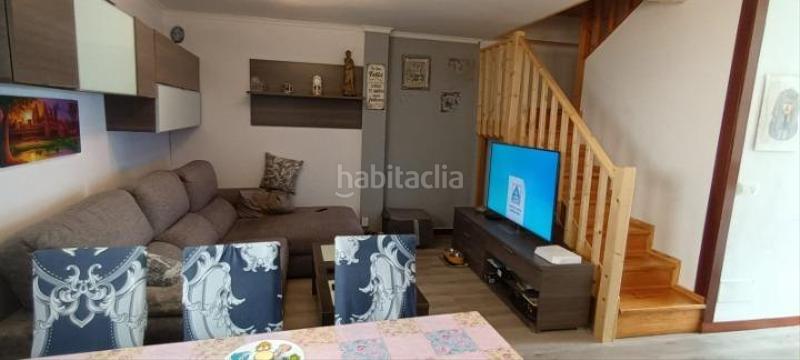 Foto b896050b-f0a0-4146-8a9d-f2638d67605e. Casa adosada  en doutor martín lago en Vigo