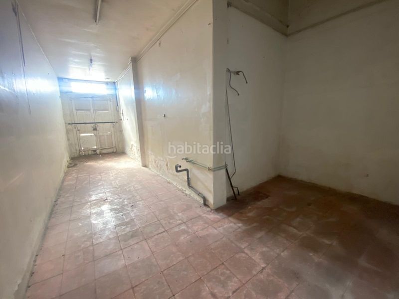 Foto 2640b3a7-56c1-42e8-b494-40436eaf988b. Edificio  independiente de 260 m2 con parcela en ramón nieto en Vigo