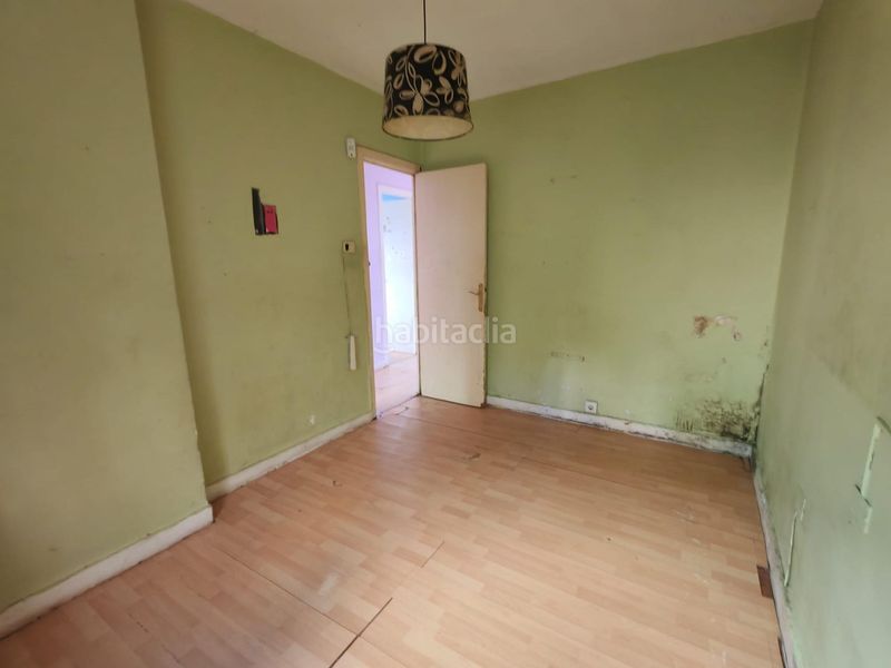 Foto 5e6ffa96-5991-4ff6-8e0b-845aef106cbe. Casa amb aparcament a Lavadores Vigo