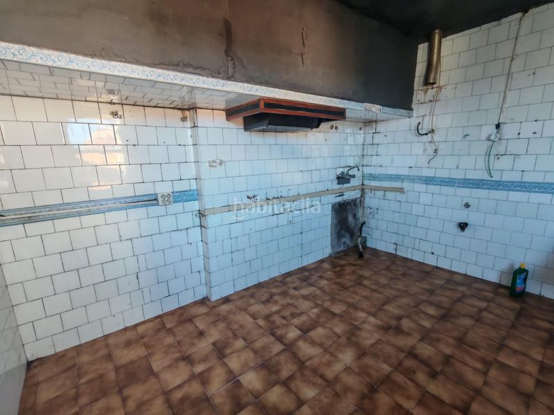 Foto 75333429-73a3-4e6c-bc2e-0784808ff197. Casa amb aparcament a Lavadores Vigo