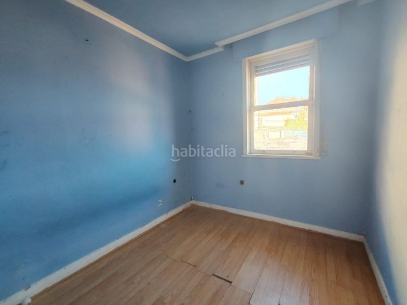 Foto c7c52360-78ef-451b-bcf7-655f0be29209. Casa amb aparcament a Lavadores Vigo
