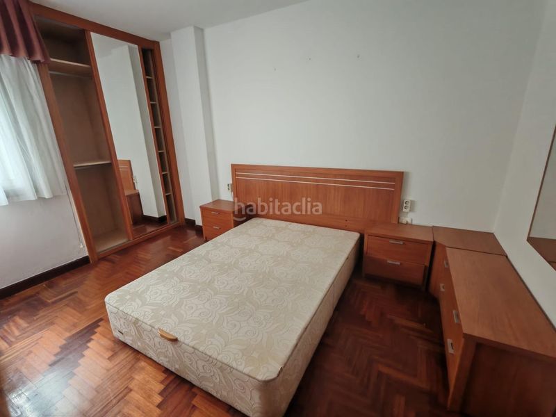 Foto d09a021f-632e-4e05-9482-893a0d092066. Pis amb calefacció aparcament a Teis Vigo