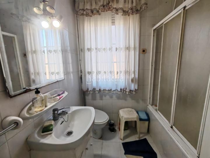 Foto 40ee62d2-ca9c-40ef-a8c7-fa3116909a01. Casa a Alcabre Vigo
