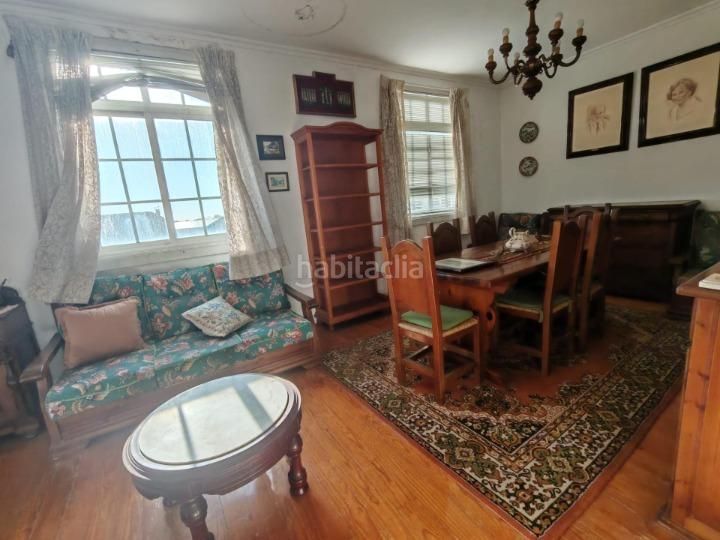 Foto b20c54e7-f173-4f1c-bd9e-891d52a2ad2c. Casa a Alcabre Vigo