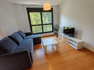 Rent Flat  Calle pizarro. Piso de 1 dormitorio con garaje y trastero en calle pizarro
