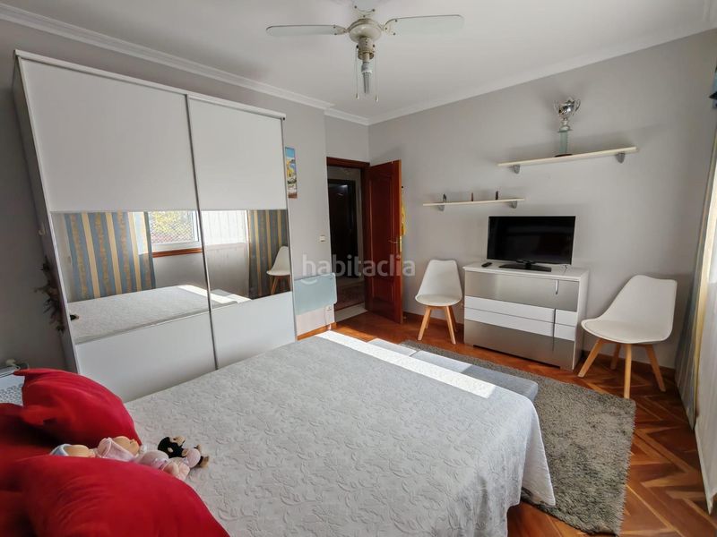Foto 071f2cb9-dabe-4e4f-9fd9-2bd27c53f98f. House with heating parking in Moaña