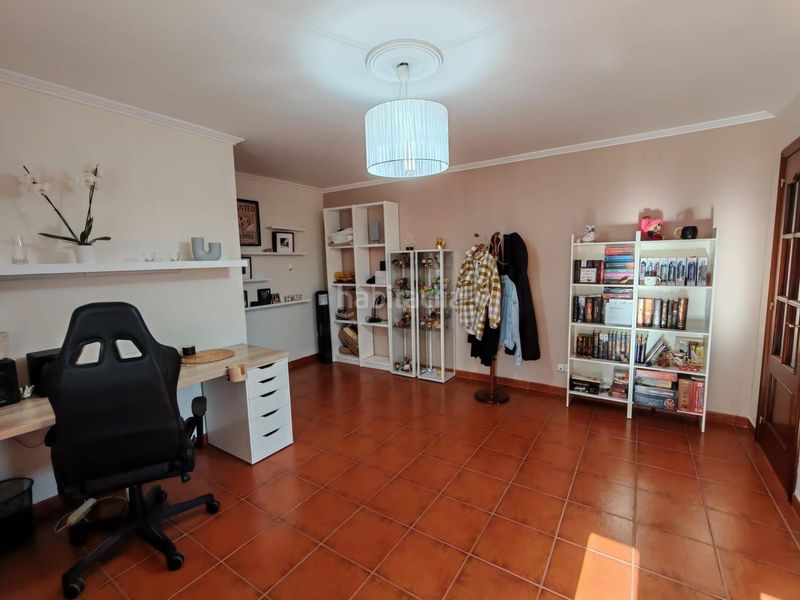 Foto ef4704aa-2938-4f94-bea8-1f38e64ac3b7. House with heating parking in Moaña