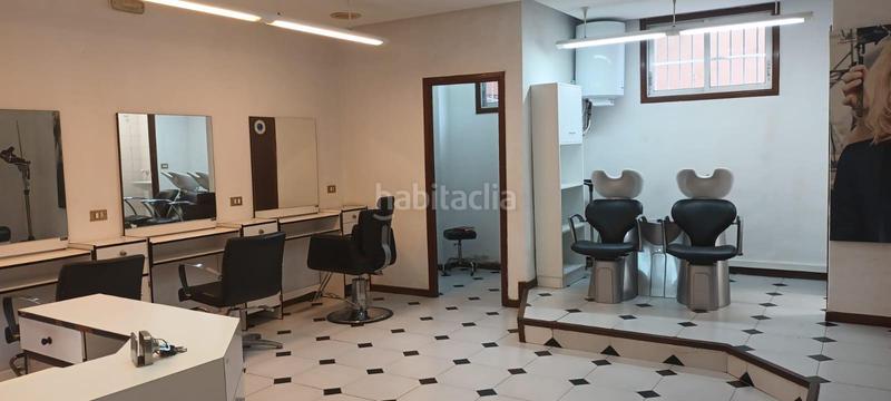 Foto 3b2e31a5-72c7-4280-a390-82b1e17ab4af. Local comercial a Plaza de la industria Vigo