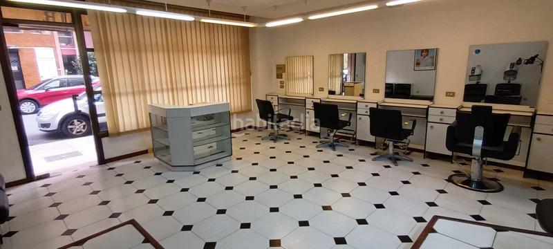 Foto b7b3acc7-9f07-434a-b2a5-5263a9dd4ccd. Local comercial a Plaza de la industria Vigo