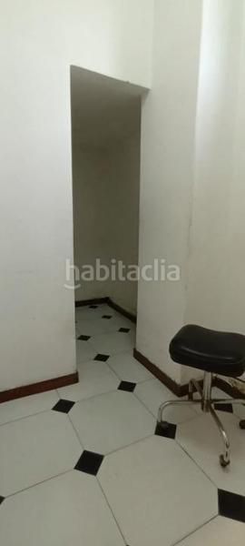 Foto be1858f2-c41d-46f5-bf1d-4b16cc207162. Local comercial a Plaza de la industria Vigo