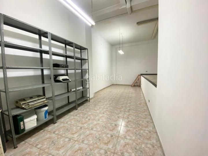 Foto f7490a8f-a427-4b91-924f-f44f4b279102. Local comercial a Berbés - Peritos Vigo