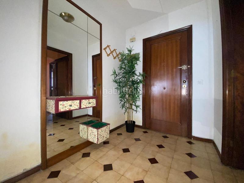 Foto 82483b82-88d0-46a2-9eb6-b0e0044e9249. Piso  de 2 habitaciones en conde de torrecedeira en Vigo