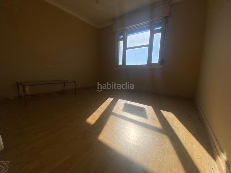 Foto 0dfbb799-52e4-44f9-b7dc-ae4750761179. Casa  para reformar en ramón nieto en Plaza España - Corte Inglés Vigo