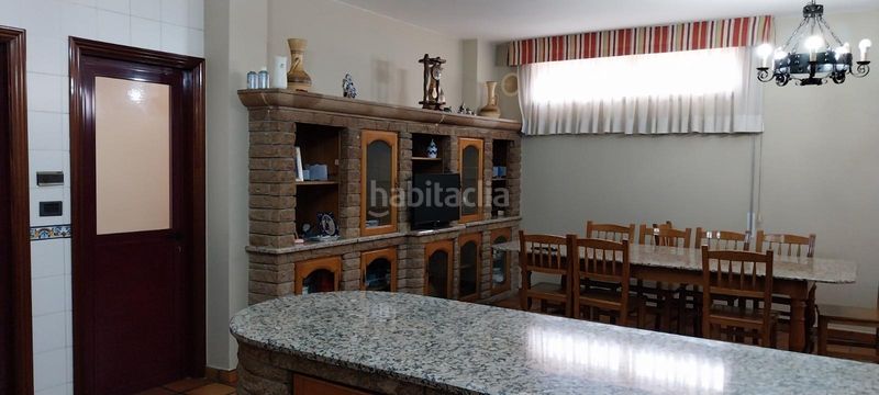Foto aa7115bd-d878-4157-b7c0-af2d96e023d0. Casa chalet en Mos
