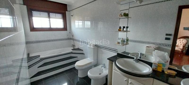 Foto c7cb413a-0a62-4f77-8846-bae08f74439b. Casa chalet en Mos