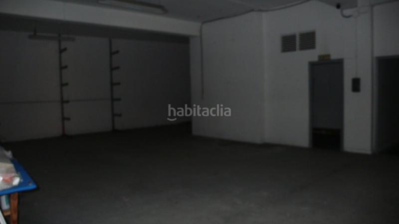 Foto 208a351e-463b-47a8-9cfe-8b0a47e334af. Local comercial  a pie de calle en Vigo